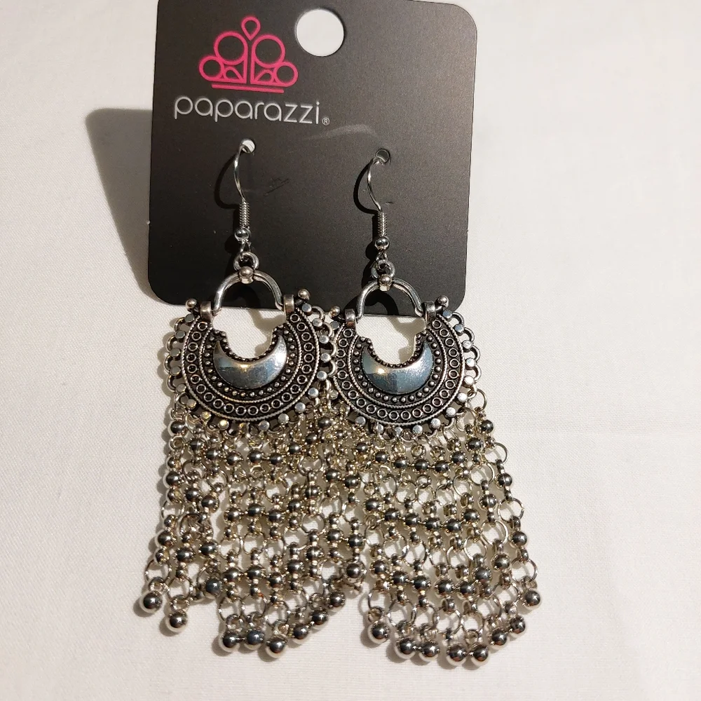 Paparazzi Silver Chandelier Earrings Catching Dreams NWT